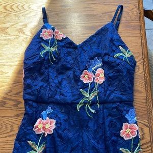 Dygarni size small navy lace embroidered dress